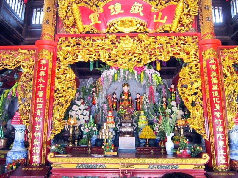 Đền Phủ Dầy thờ Thánh Mẫu Liễu Hạnh ở Nam Định