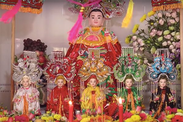 Bà chúa tiên nương nương là ai? Bà chúa tiên độ mạng tuổi nào?