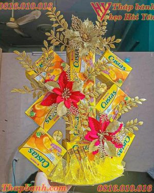 Tháp bánh kẹo Custas tài lộc