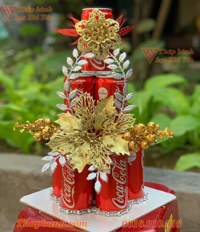 Tháp nước ngọt Coca Cola tài lộc
