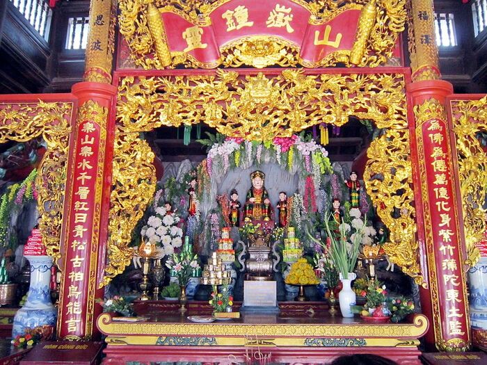 Sự tích Thánh Mẫu Liễu Hạnh