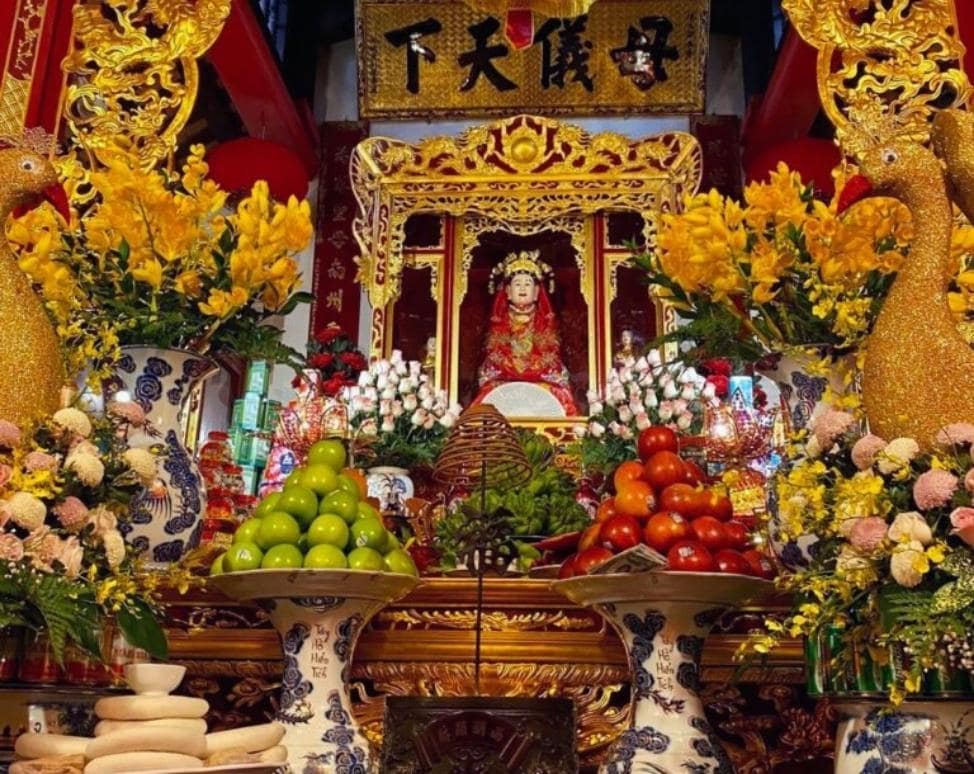 Đền Thánh Mẫu Liễu Hạnh ở Quảng Bình