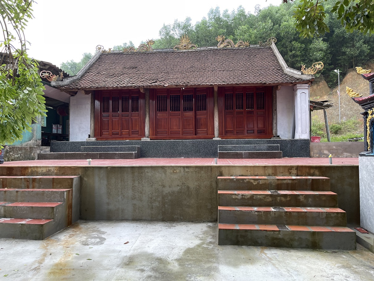 Đền bà Chúa Chè ở đâu?