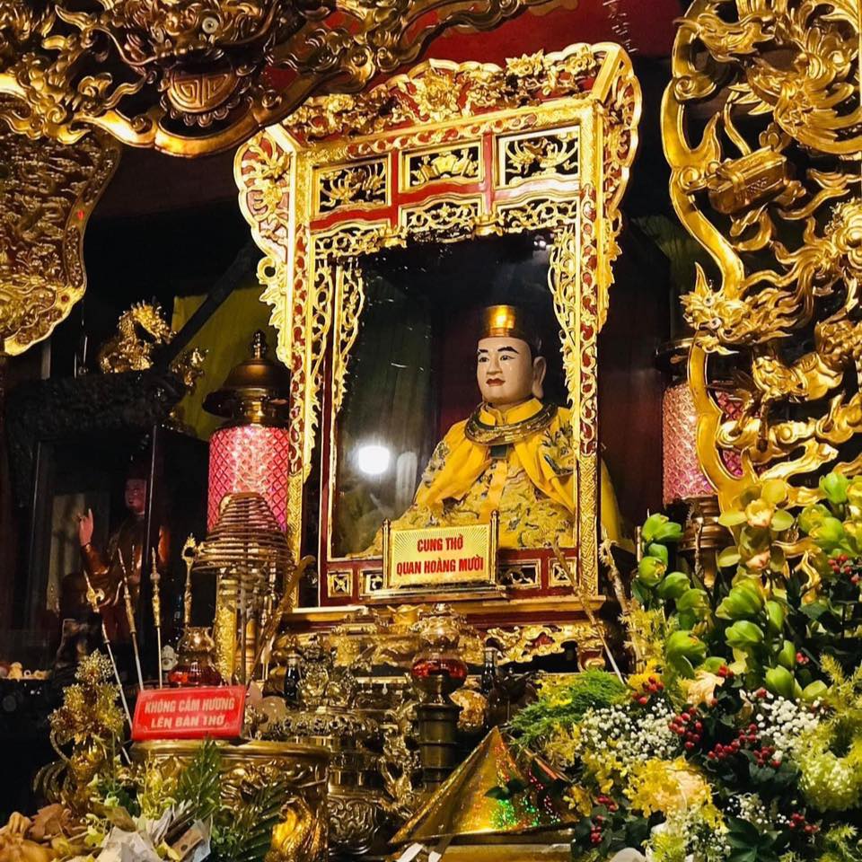 Sự tích Ông Hoàng Mười