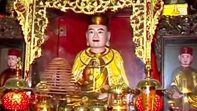 Ông Hoàng Mười là ai?