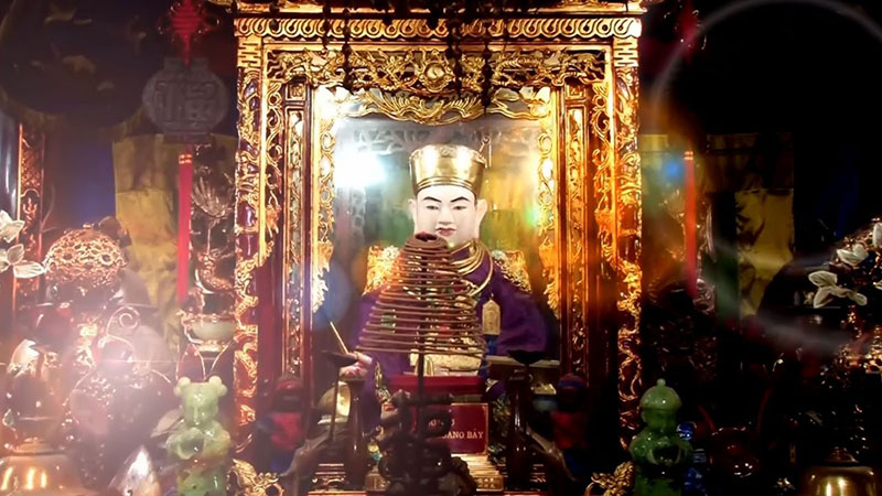 Hầu giá ông Hoàng Bảy